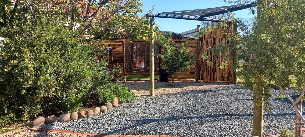 Mitat Guesthouse Beaufort West Extérieur photo