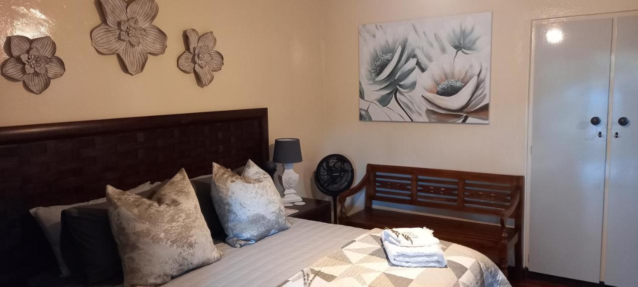 Mitat Guesthouse Beaufort West Extérieur photo