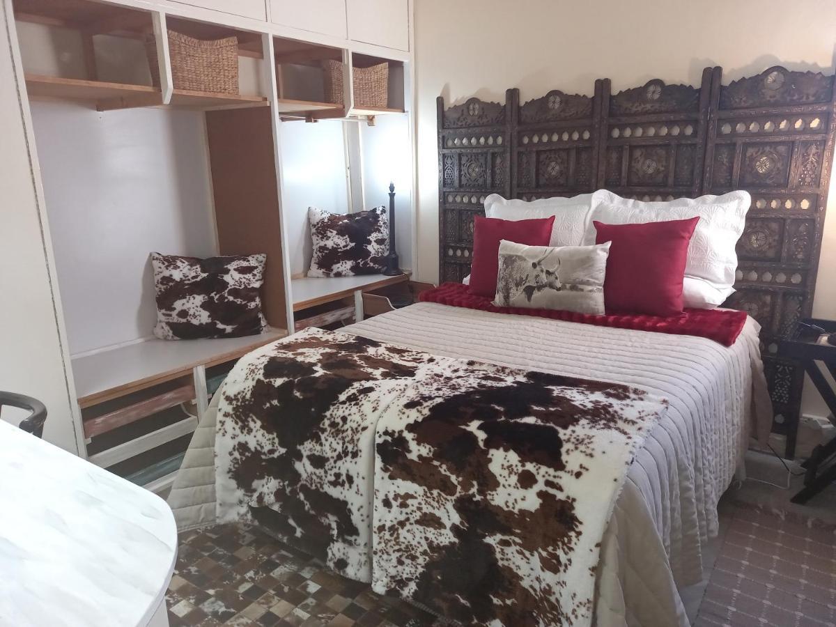 Mitat Guesthouse Beaufort West Extérieur photo